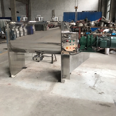 3200kg οριζόντια βιομηχανική σπειροειδής μηχανή μίξης κορδελλών λεπίδων βιδών αναμικτών